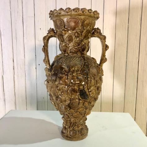 1970 vase 
