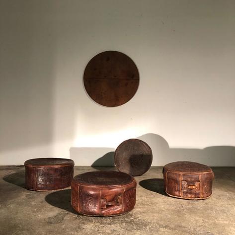  Set of 4 Old leather low pouf